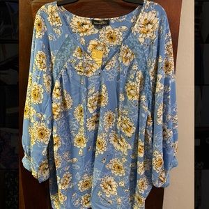 ❄️4/$20! Floral blouse